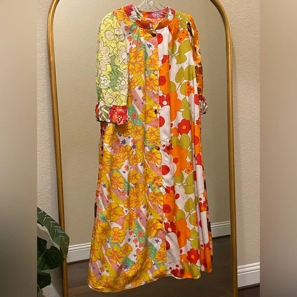 CeliaB Titanite Duster Kaftan in a multicolor floral mixed print Size S - Picture 2 of 13